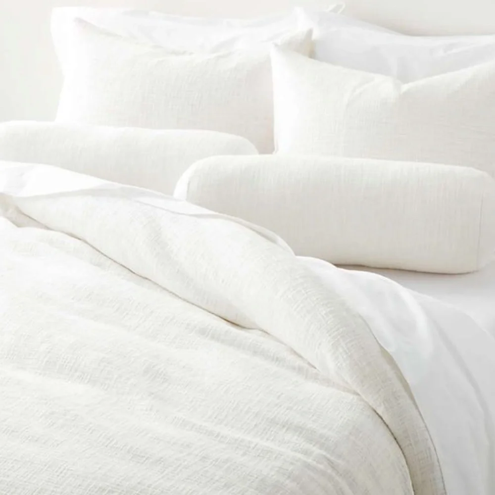 Crate and Barrel Lindstrom Cotton White Duvet Cover - King with 2 King Shams